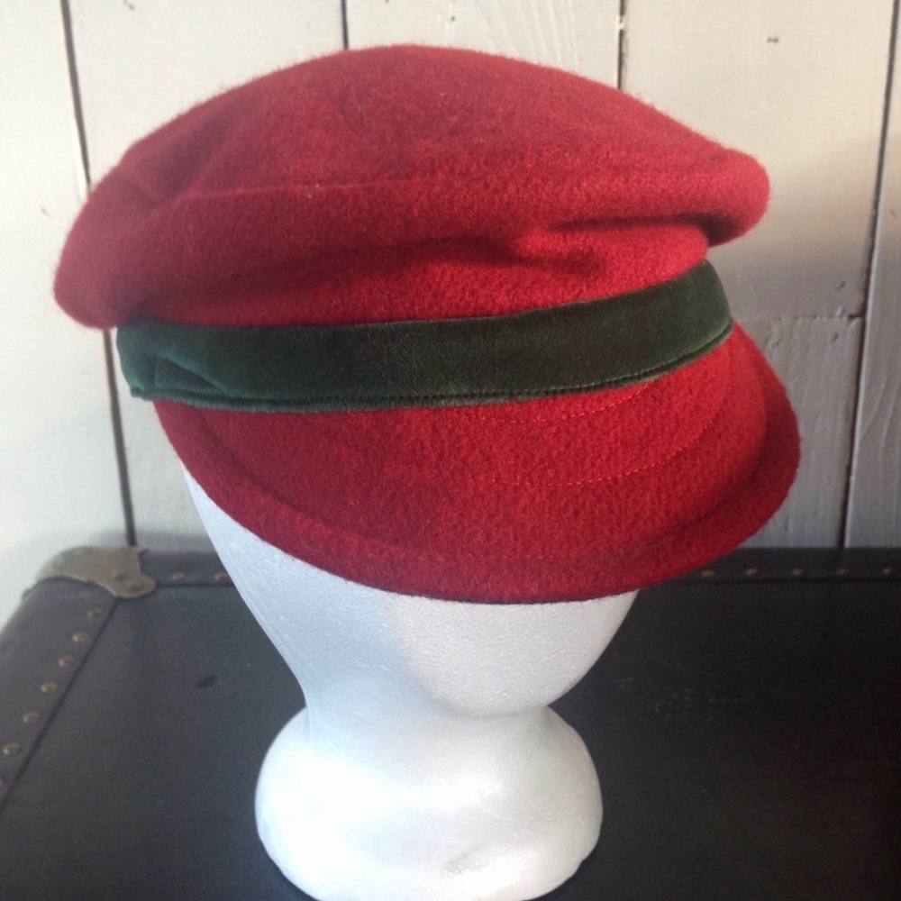 HAT PEOPLE Hat Cap Red Wool Black Green Velvet Band Paisley Lining
